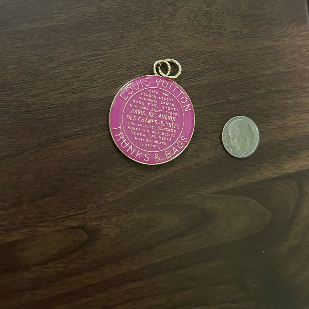 Louis Vuitton Purple Trunk & Bags Large Charm - Picture 4 of 4